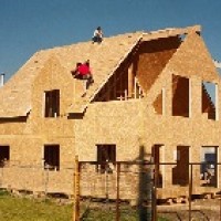 OSB-плити: застосування в будівництві та ремонті OSB-плити: застосування в будівництві та ремонті
